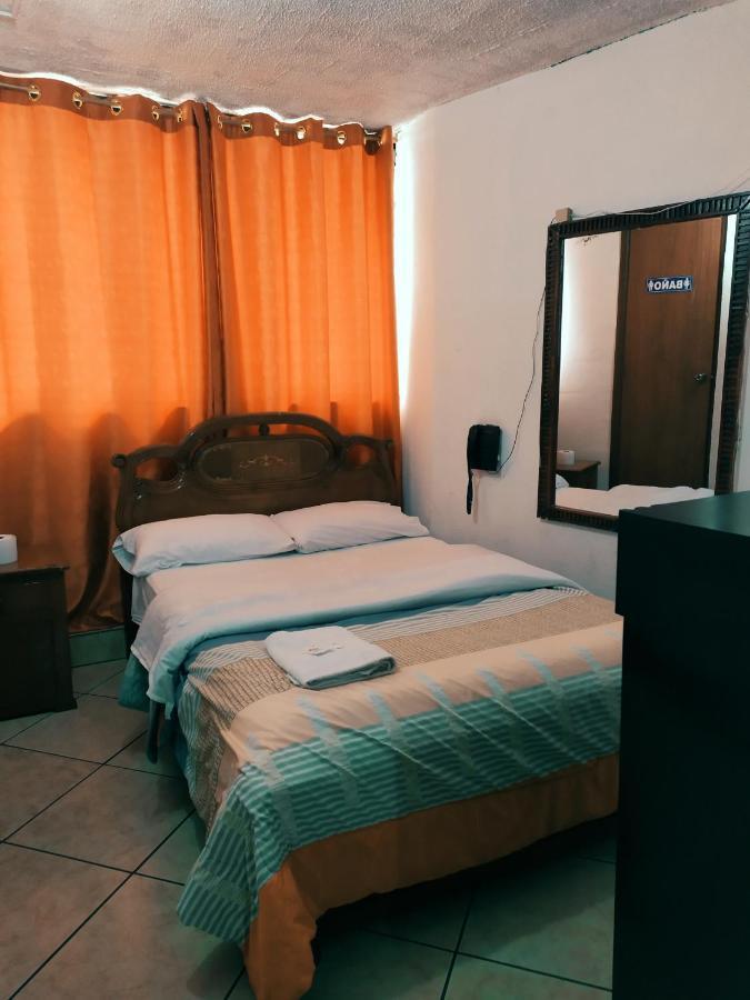Hostal Ajavi Del Sur Quito Eksteriør bilde