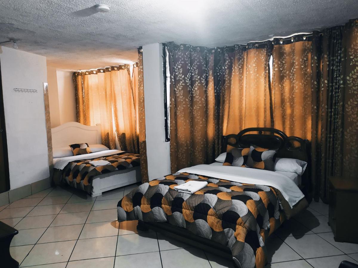 Hostal Ajavi Del Sur Quito Eksteriør bilde